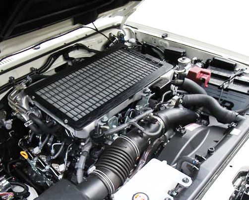 Diamond Valley 4WD Landcruiser 70 series engine 3